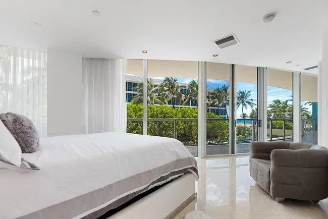 Photo 8 at 1200 Holiday Drive 108, Fort Lauderdale