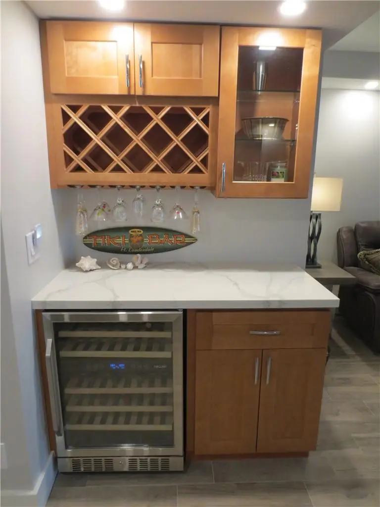Built-In Bar at 77 S Birch Road 5A, Fort Lauderdale