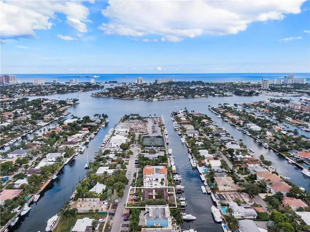 Photo 6 at 1524 SE 12th Street 1, Fort Lauderdale