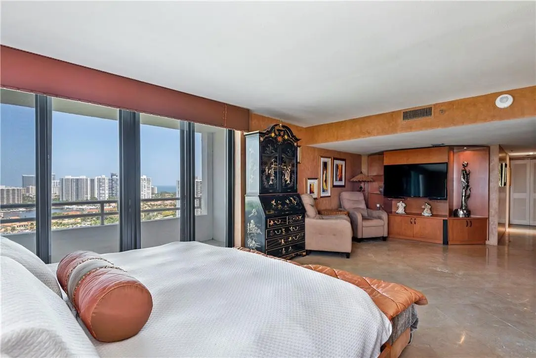 Master Bedroom with sitting area at 20225 NE 34th Court 2718, Aventura