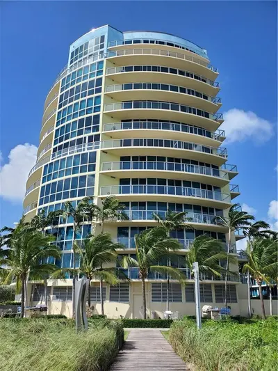 1200 Holiday Drive 307, Fort Lauderdale – sold