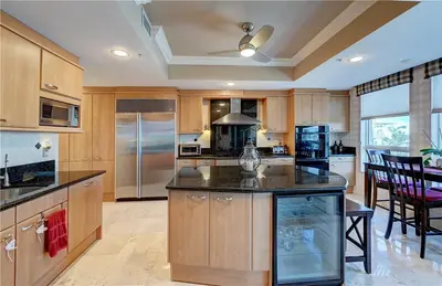 209 N Birch Road 403, Fort Lauderdale – sold