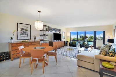 4900 N Ocean Boulevard 501, Lauderdale-By-The-Sea – sold