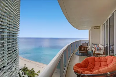 18911 Collins Avenue 2802, Sunny Isles Beach – sold