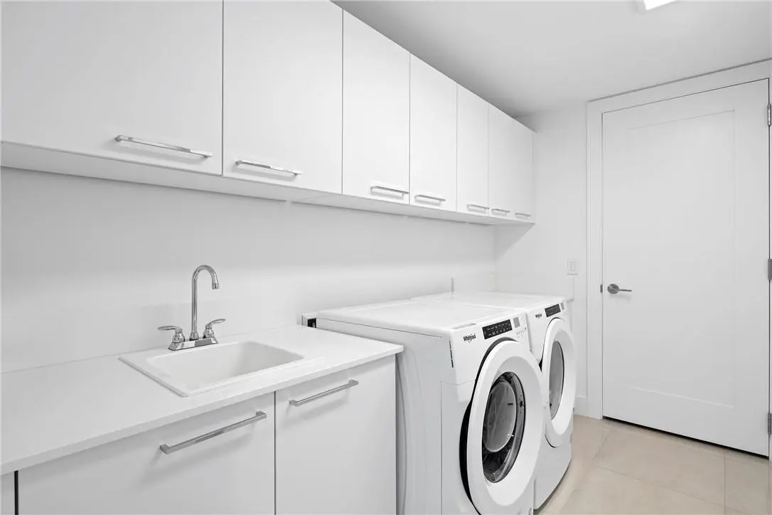 Photo 1 at 100 E Las Olas 3501, Fort Lauderdale