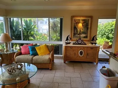 1212 Hillsboro Mile 15, Hillsboro Beach – sold