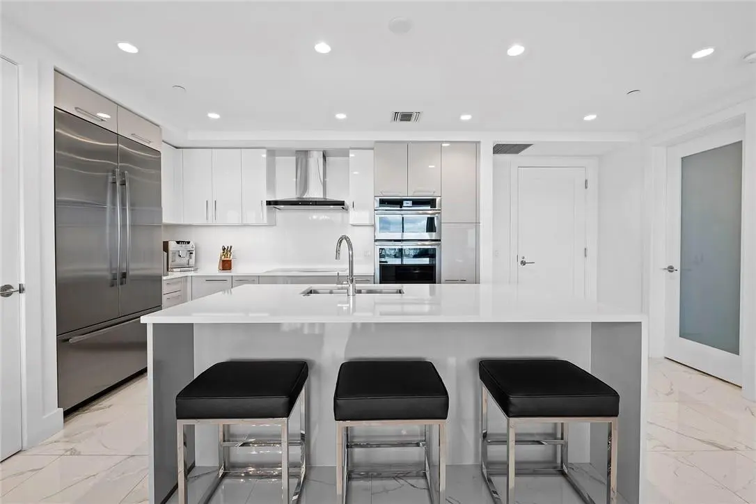 Photo 2 at 100 E Las Olas Boulevard 2102, Fort Lauderdale