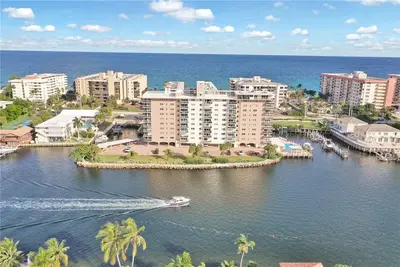 1160 Hillsboro Mile 505, Hillsboro Beach – sold
