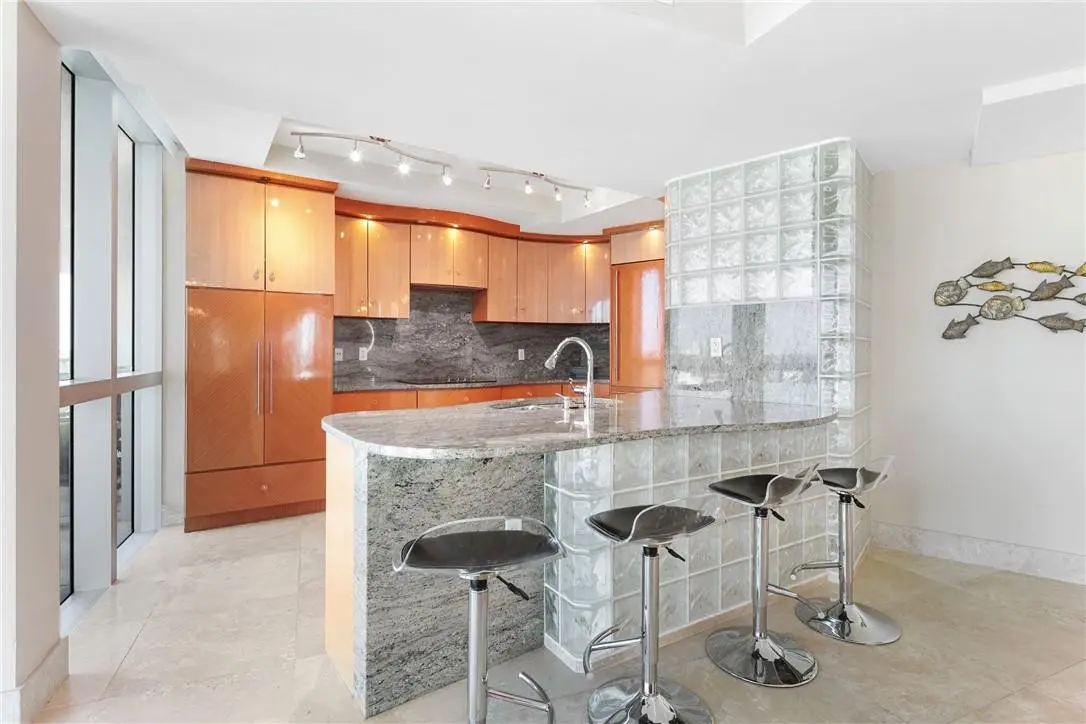 Photo 6 at 1200 Holiday Drive 605, Fort Lauderdale