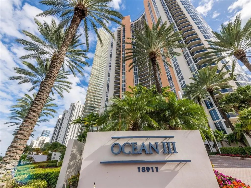 Photo 2 at 18911 Collins Avenue 3307, Sunny Isles Beach