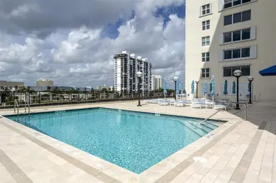 777 Bayshore Drive 705, Fort Lauderdale – sold