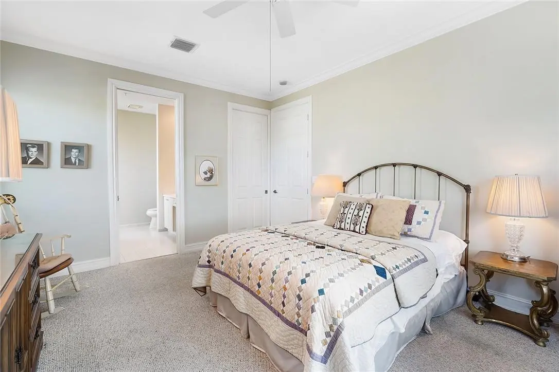 Photo 4 at 2720 NE 15th Street 301, Fort Lauderdale