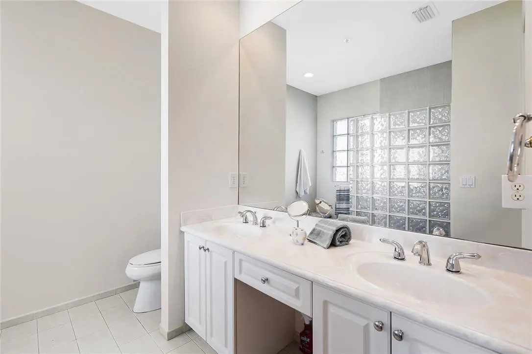 Photo 5 at 2720 NE 15th Street 301, Fort Lauderdale