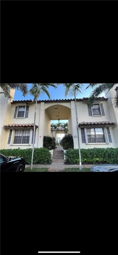 1524 SE 12th Street 5, Fort Lauderdale – sold