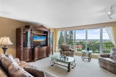 4280 Galt Ocean Drive 6E, Fort Lauderdale – sold