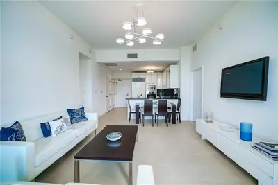 6799 Collins Avenue 312, Miami Beach – sold