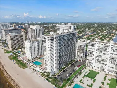 4280 Galt Ocean Drive 16H, Fort Lauderdale – sold
