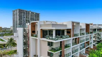 3030 N Ocean Boulevard S201, Fort Lauderdale – sold