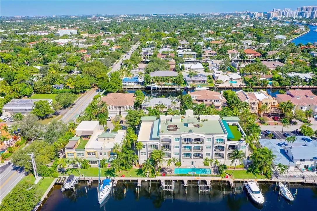 Photo 3 at 2720 NE 15th Street 201, Fort Lauderdale