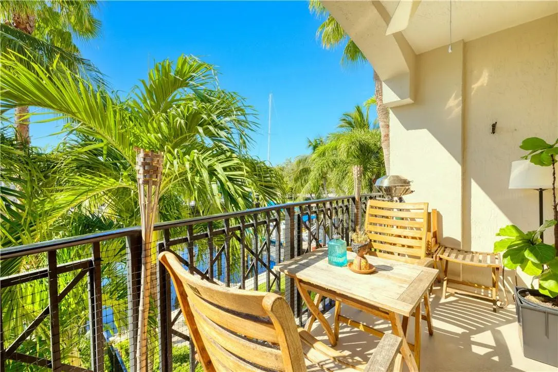 Photo 4 at 2720 NE 15th Street 201, Fort Lauderdale