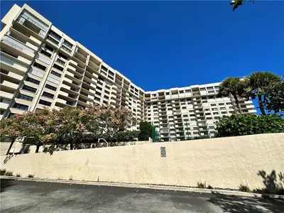 4900 N Ocean Boulevard 1015, Lauderdale-By-The-Sea – sold