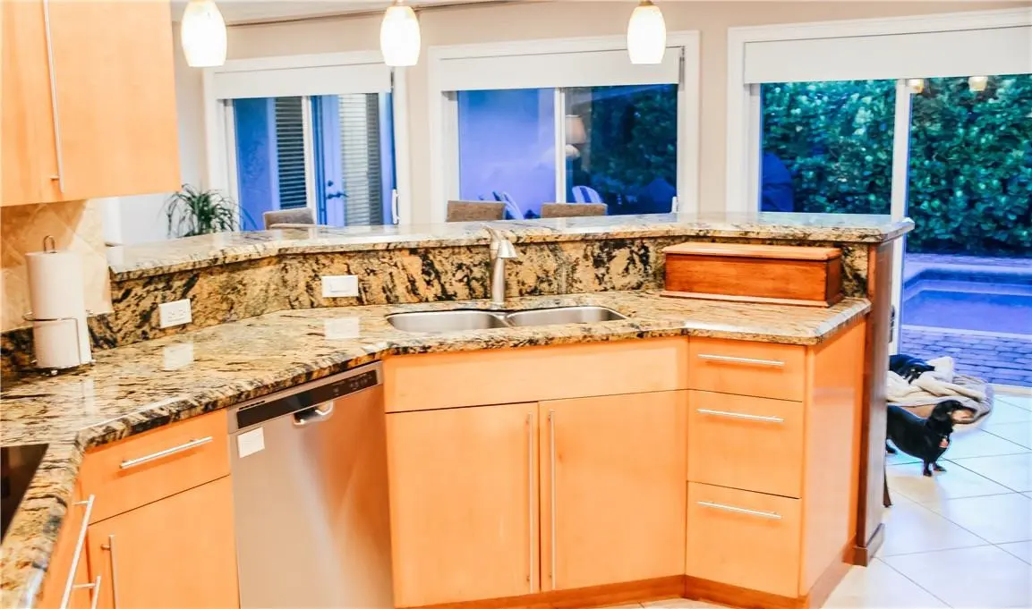 Photo 8 at 5051 NE 24th Avenue, Lighthouse Point