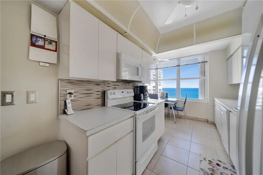 Photo 5 at 4280 Galt Ocean Drive 6B, Fort Lauderdale