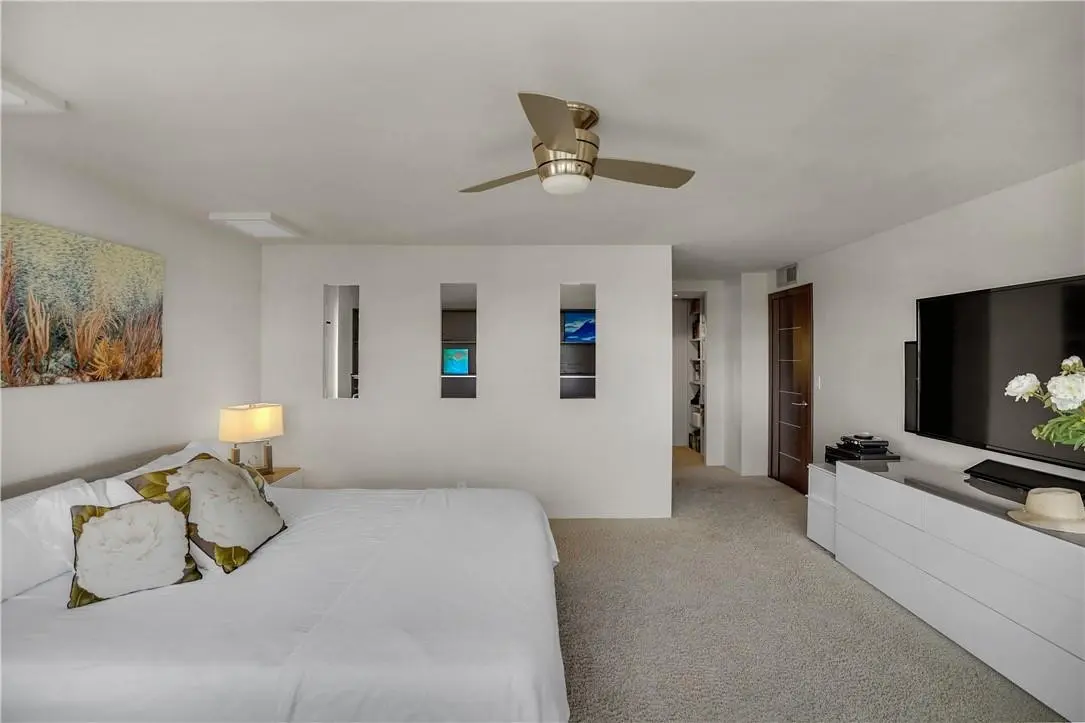 Photo 7 at 4900 N Ocean Boulevard 1516, Lauderdale-By-The-Sea