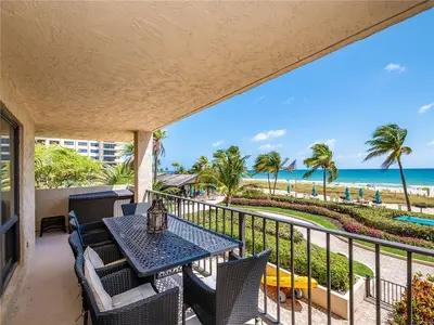 4900 N Ocean Boulevard 308, Lauderdale-By-The-Sea – sold