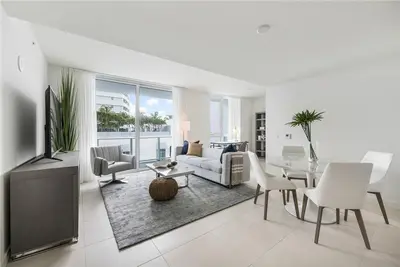 401 N Birch Road 616, Fort Lauderdale – sold