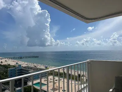 111 Briny Avenue 1401, Pompano Beach – Condominium for sale