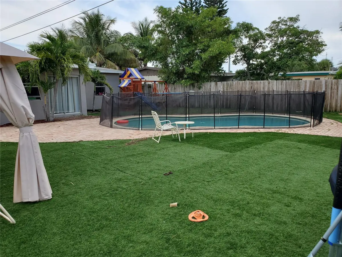 Photo 1 at 811 S Broadway, Lantana