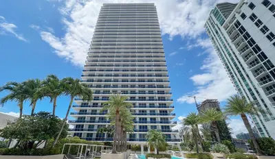 600 NE 27th Street 3004, Miami – sold