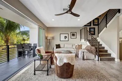 2900 NE 12th Terrace 28, Oakland Park – sold