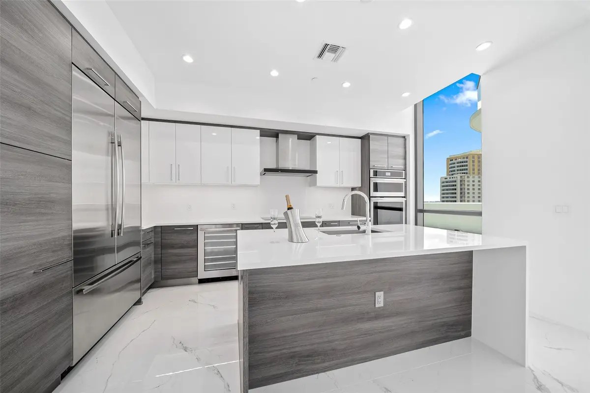 Photo 5 at 100 E Las Olas Boulevard 1604, Fort Lauderdale