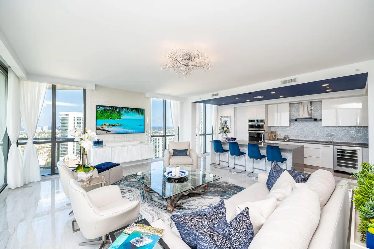 Photo 2 at 100 E Las Olas Boulevard 3701, Fort Lauderdale