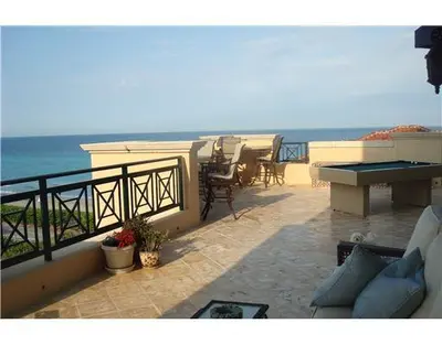 3501 N Ocean Drive 4E, Hollywood – sold