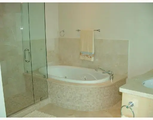 Master Bath/Spa at 1200 Holiday Drive 406, Fort Lauderdale