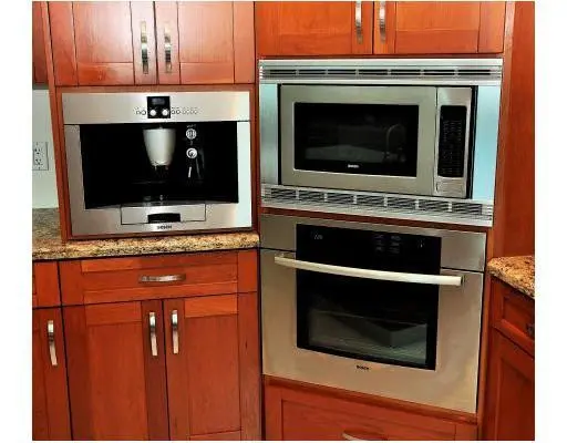 Kitchen at 516 Hendricks Isle 3-A, Fort Lauderdale