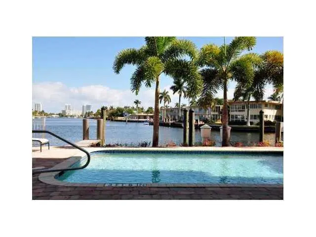 Swimming Pool/Hot Tub/Sauna at 516 Hendricks Isle 3-A, Fort Lauderdale