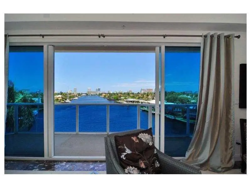 Living Room at 516 Hendricks Isle 5A, Fort Lauderdale
