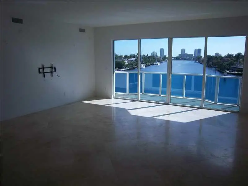 Living Room at 516 Hendricks Isle 4B, Fort Lauderdale