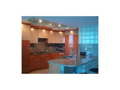 1200 Holiday Drive 605, Fort Lauderdale – sold
