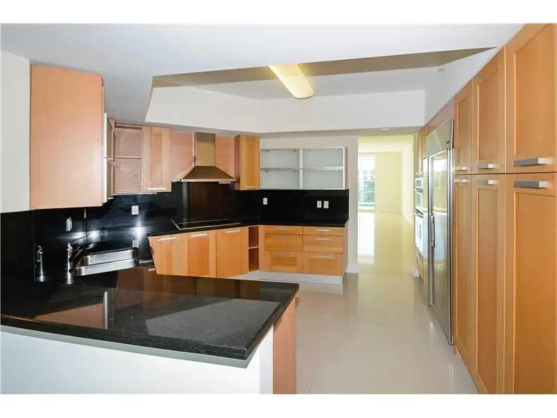 Kitchen. at 410 Hendricks Isle 403, Fort Lauderdale