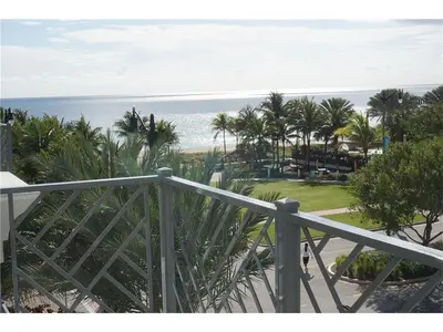 4511 El Mar Drive 1-405, Lauderdale-By-The-Sea – sold