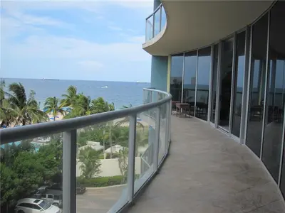 1200 Holiday Drive 406, Fort Lauderdale – sold