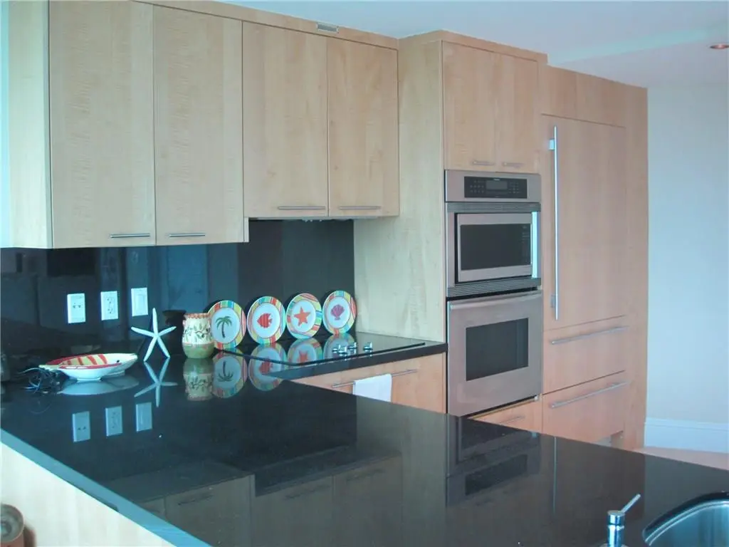 Photo 3 at 1200 Holiday Drive 406, Fort Lauderdale