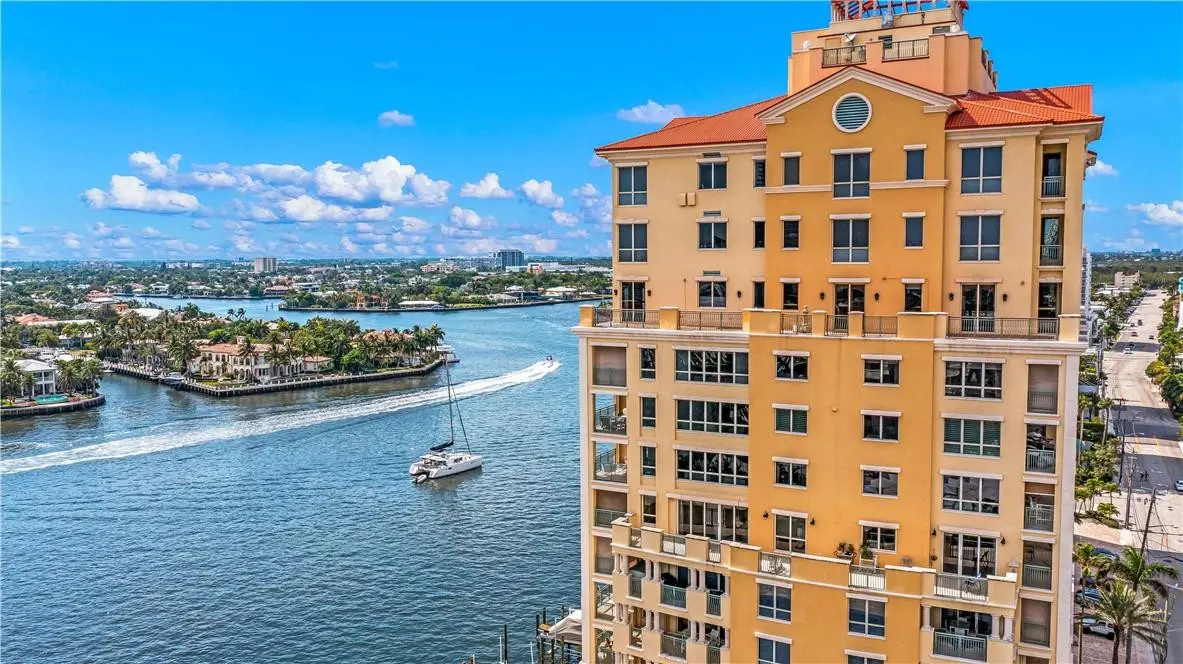 Photo 3 at 209 N Birch Road 1401, Fort Lauderdale