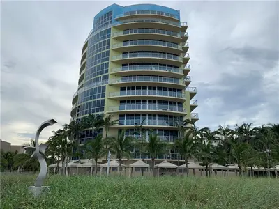 1200 Holiday Drive 406, Fort Lauderdale – sold