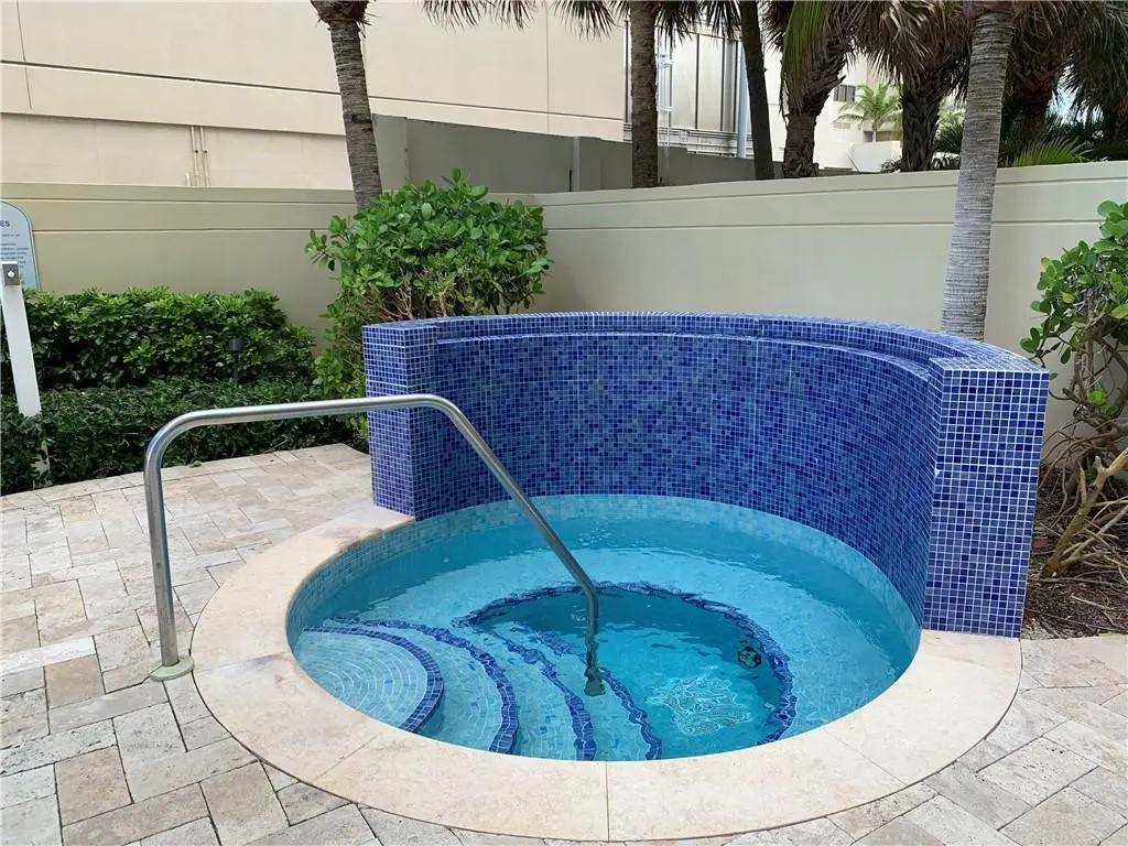 Photo 7 at 1200 Holiday Drive 406, Fort Lauderdale